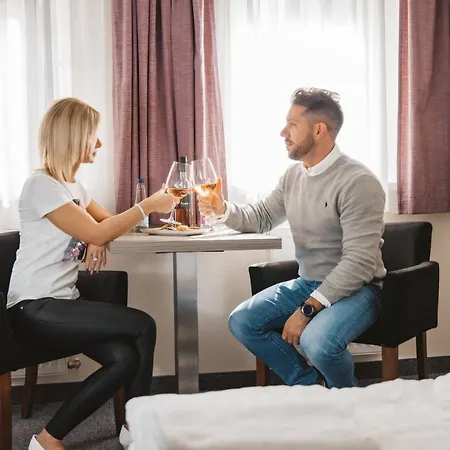 Paprika M1 Hotel