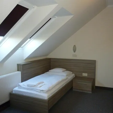 Paprika M1 Hotel Hegyeshalom