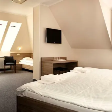 Hotel Paprika M1 3*
