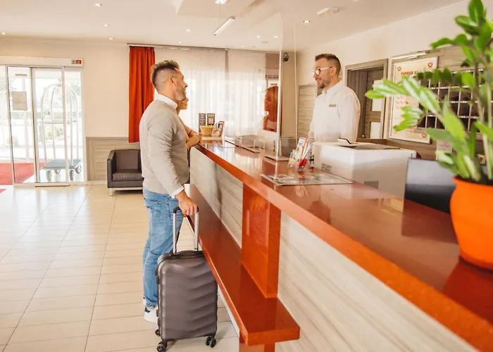 Paprika M1 Hotel 3*