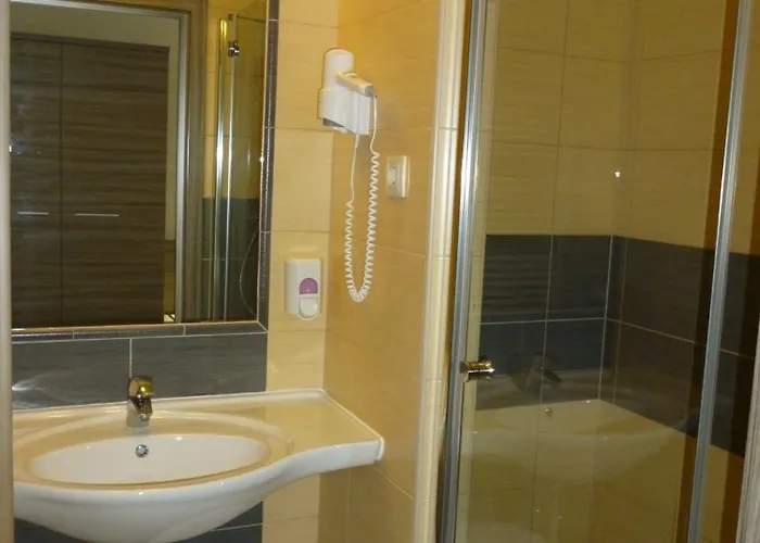 Paprika M1 Hotel Hegyeshalom